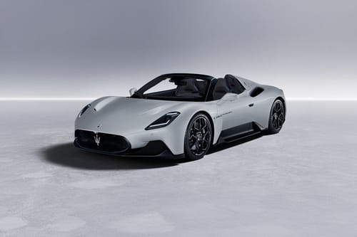 Maserati  MC20 Cielo Front angle low view