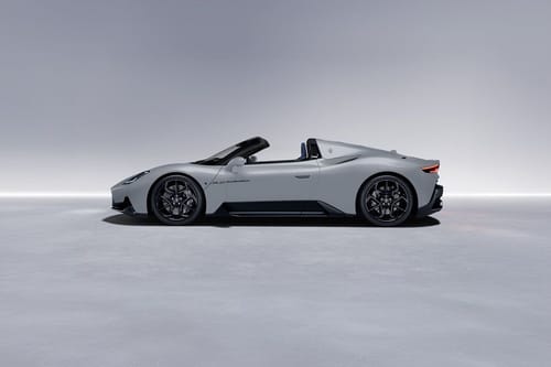 MC20 Cielo Side view