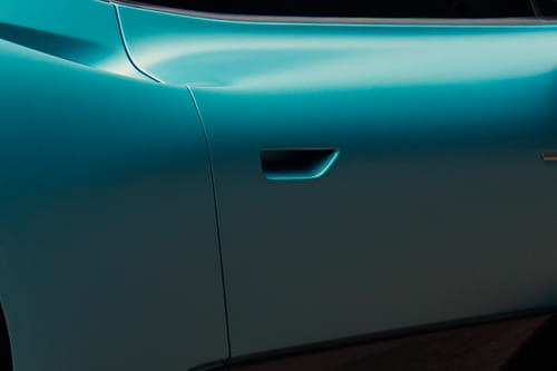 مكبورا Door handle