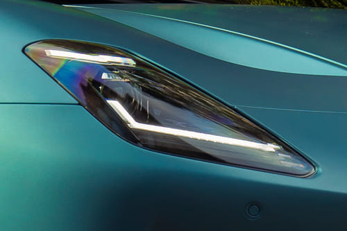 مكبورا Headlight