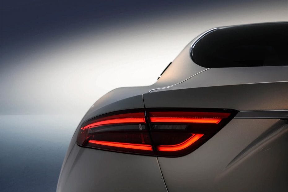 جران توريزمو Tail light