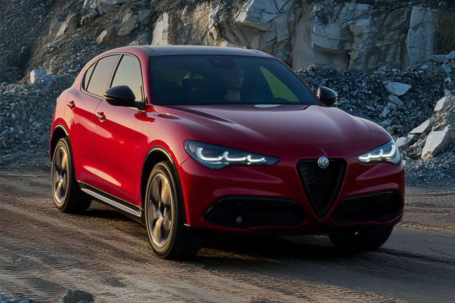 Alfa Romeo Stelvio Front Medium View