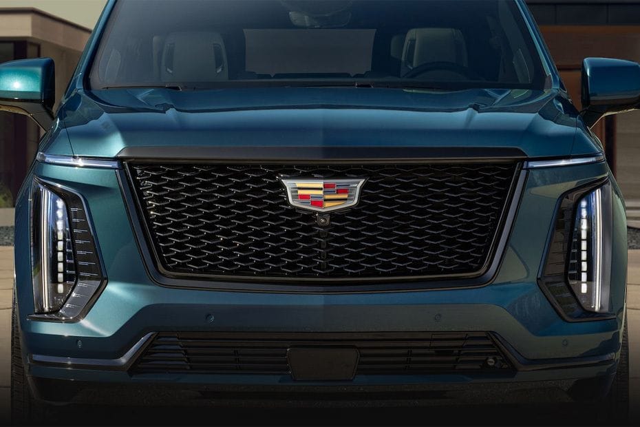 Escalade 2026 Grille View