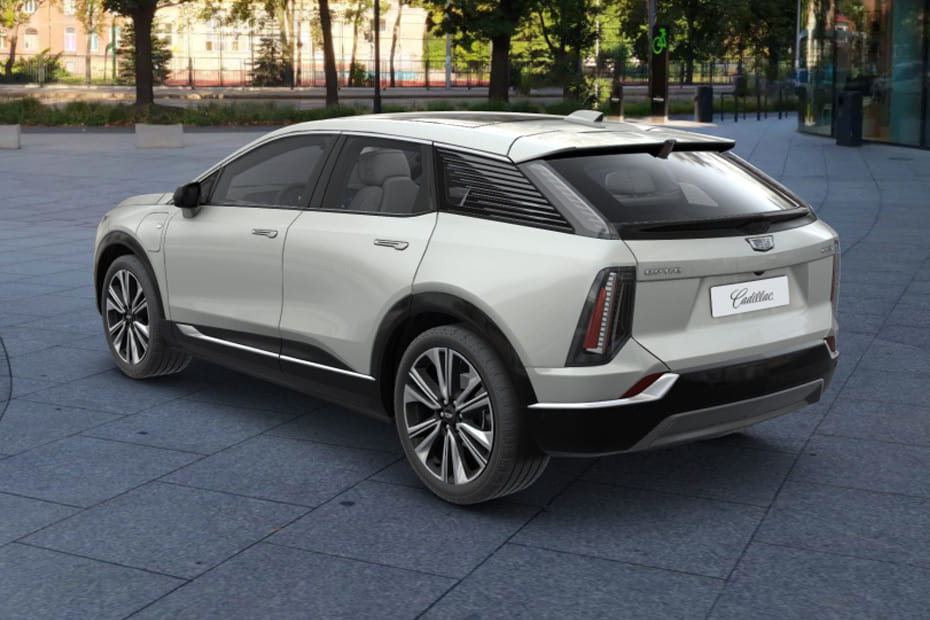 Rear Cross Side View of Cadillac Optiq