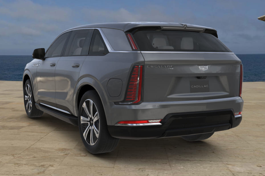 Rear Medium View of كاديلاك إسكاليد آي كيو