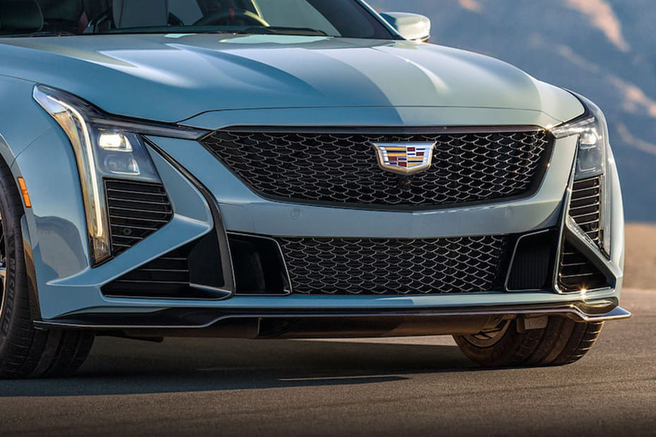 CT5 V Grille View