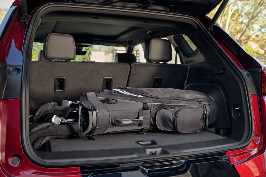 Trunk Open Closer View of بليزر