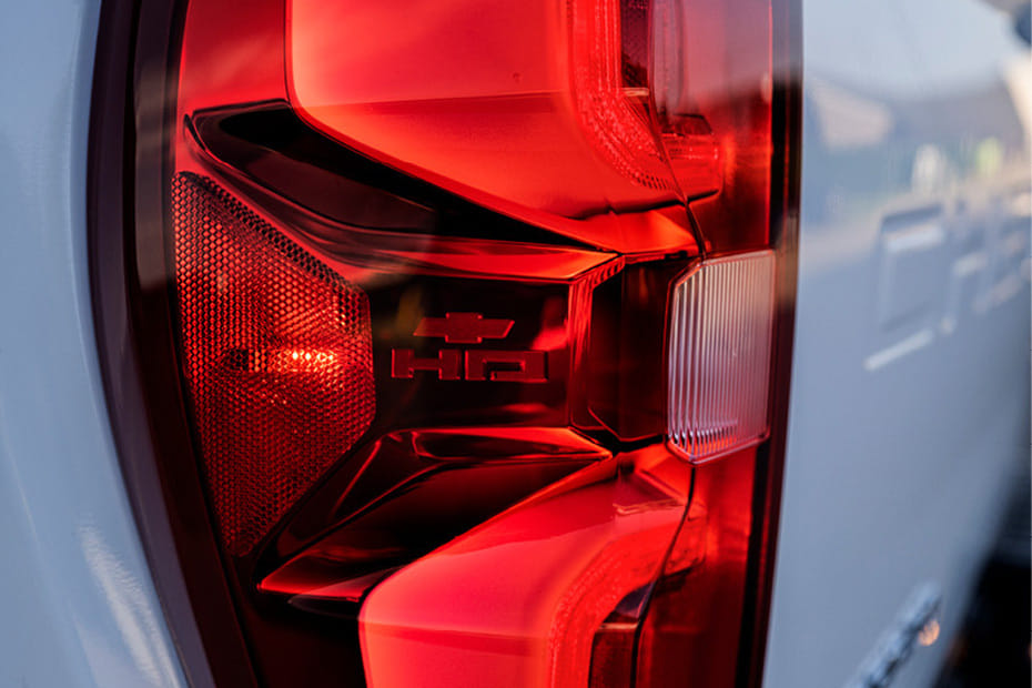 سيلفرادو إتش دي Tail light