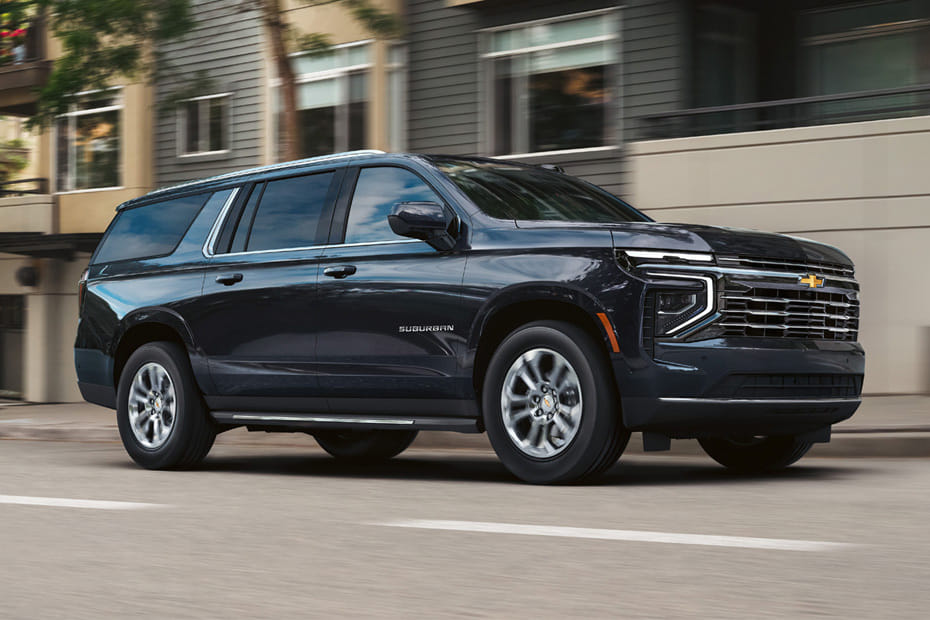 Chevrolet Suburban Front Cross Side View