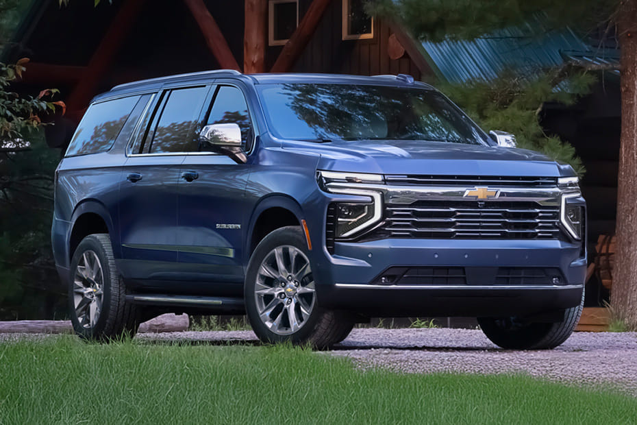 Chevrolet Suburban Front Medium View