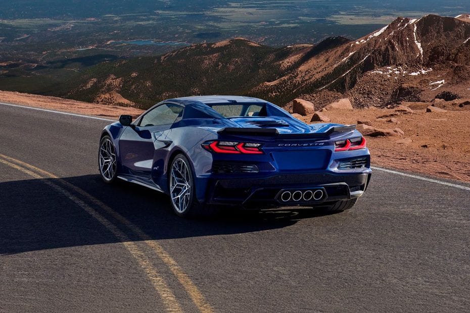 Rear Medium View of Chevrolet ZR1