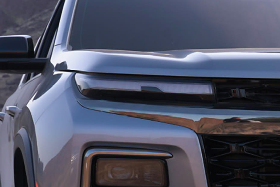 Traverse Headlight