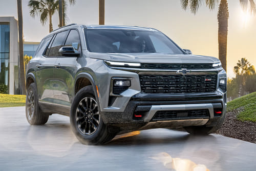 Traverse Medium Angle Front View