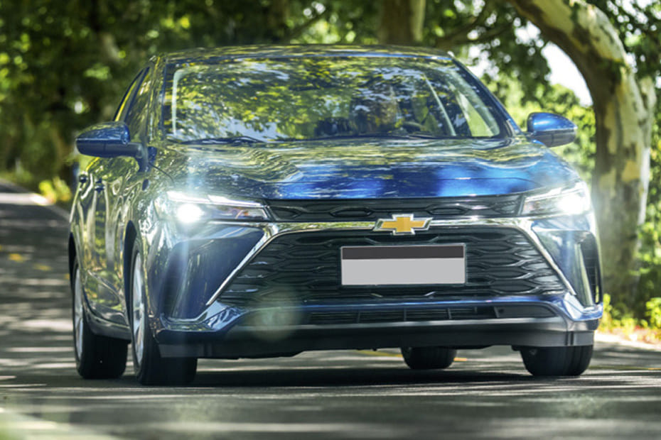 Full Front View of Cruze