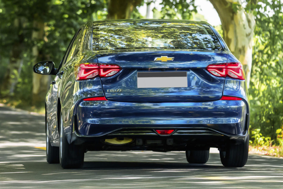 Full Rear View of Chevrolet Cruze