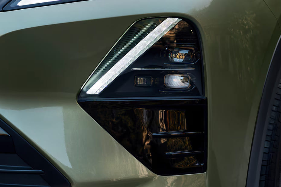 كابتيفا بي إتش إي في Front Fog Lamp