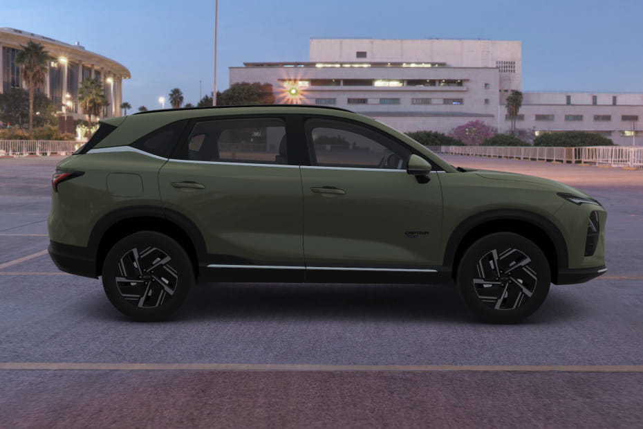 كابتيفا بي إتش إي في Medium Angle Front View