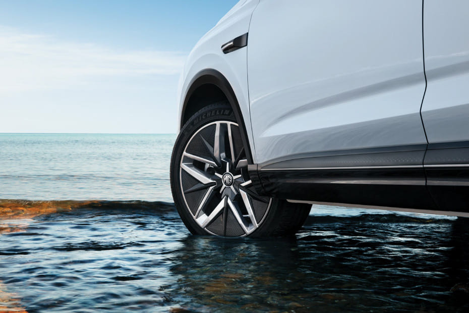 Exhaust Pipe of إم جي ويل