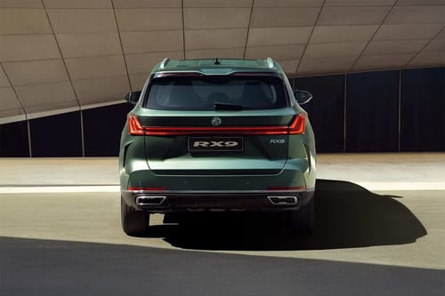 Full Rear View of إم جي RX9