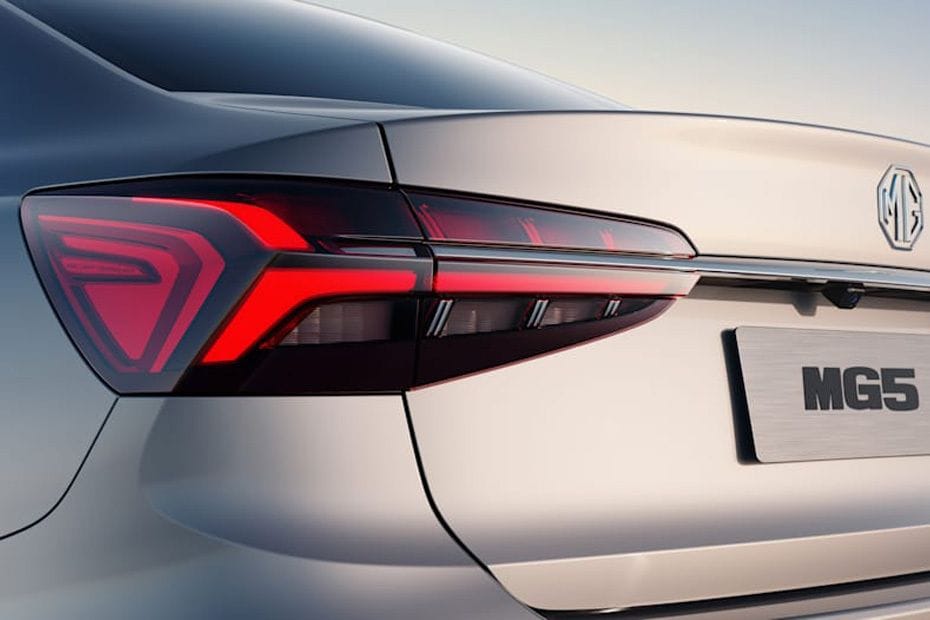 5 Tail light