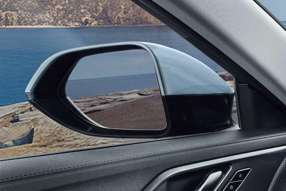 إم جي HS Drivers Side Mirror Rear Angle