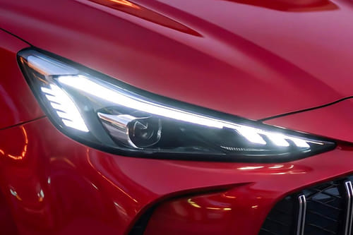 جي تي 2026 Headlight