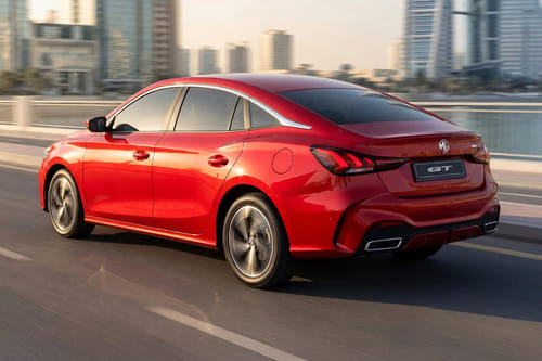 Rear Cross Side View of إم جي جي تي 2026
