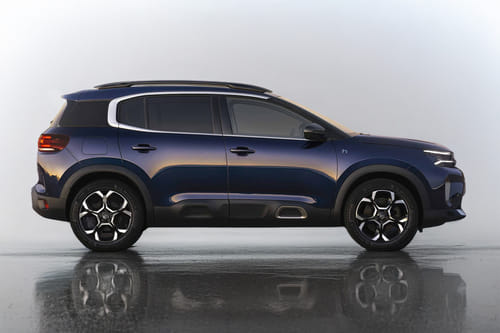 C5 Aircross Medium Angle Front View