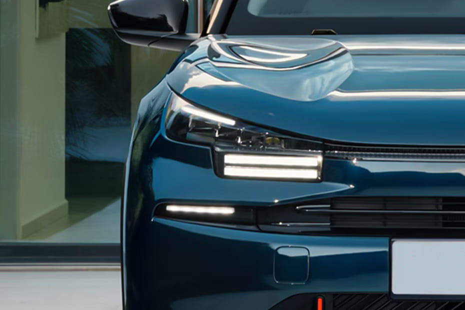 سي 4 Headlight