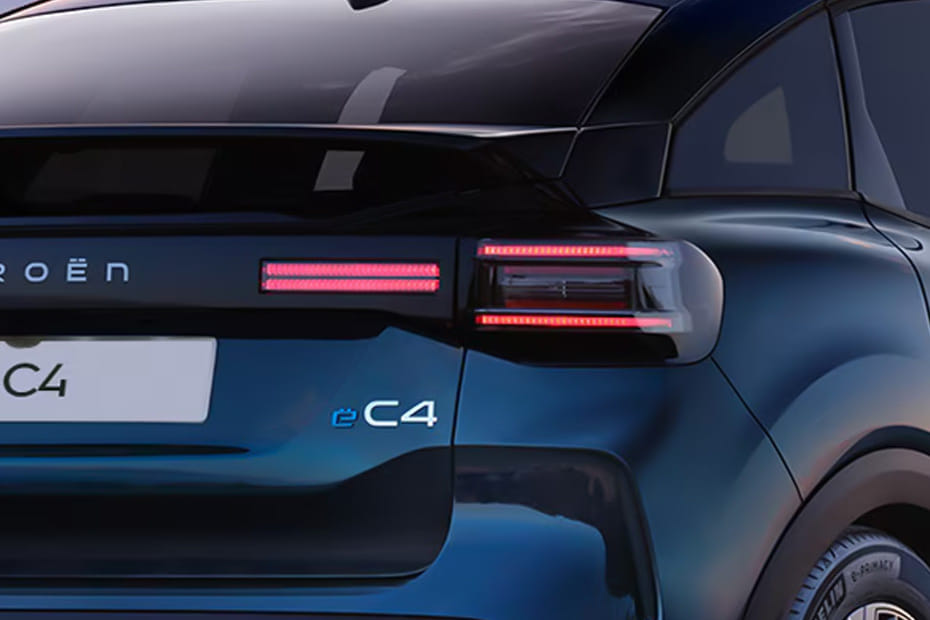 سي 4 Tail light