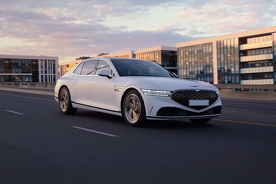 G90 Front deep low Angle View