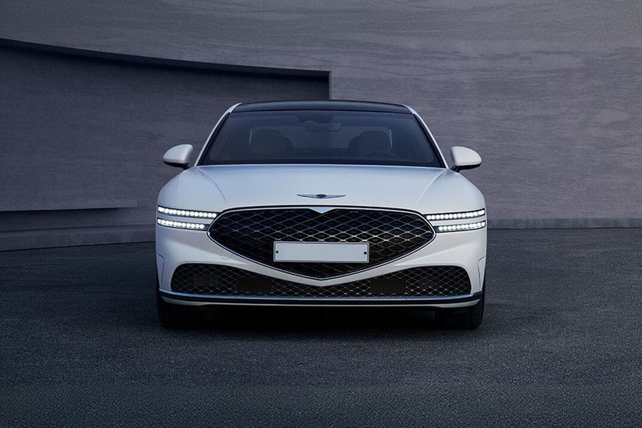 Full Front View of G90