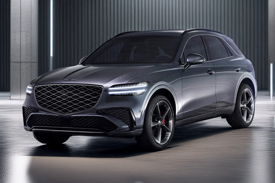 Genesis  GV70 Front angle low view