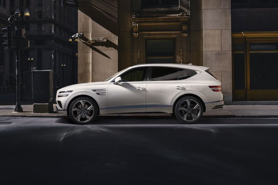 Genesis GV80 Full Side View