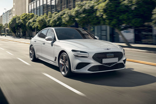 Genesis G70 SB Front Medium View