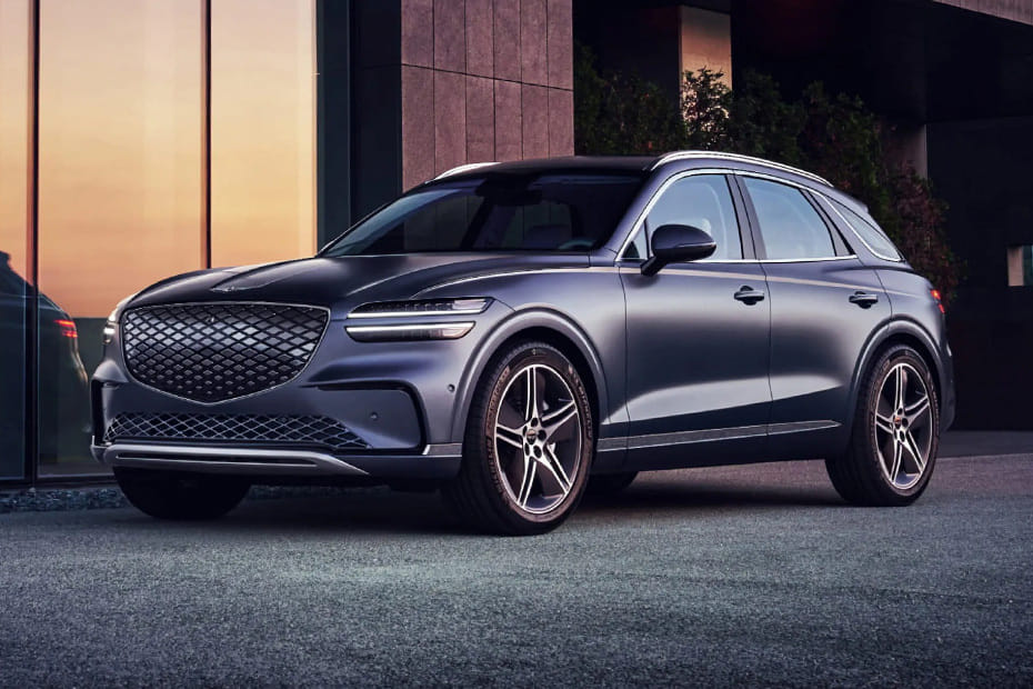 Genesis  EV GV 70 Front angle low view