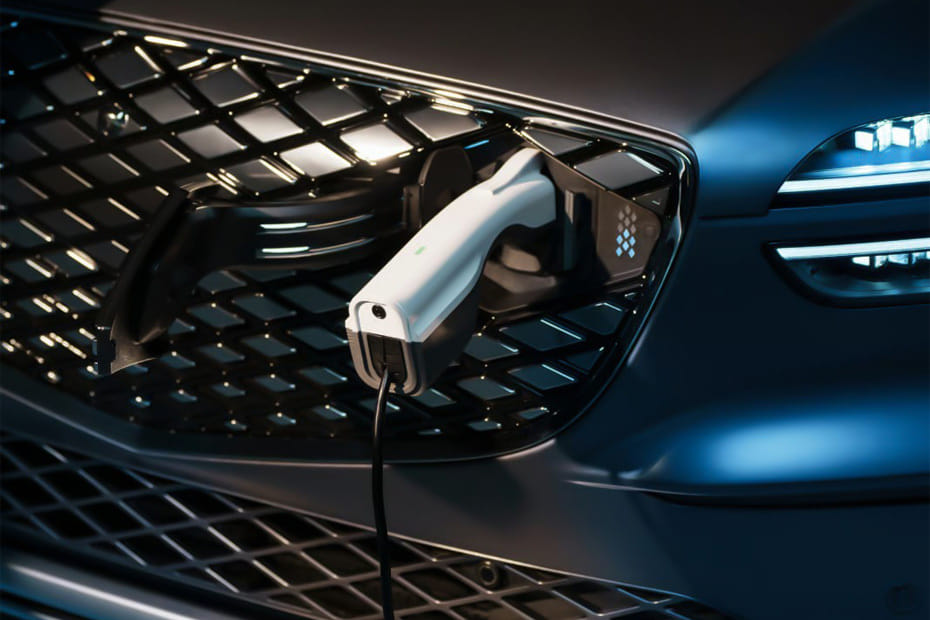 Gas Cap Open of EV GV 70