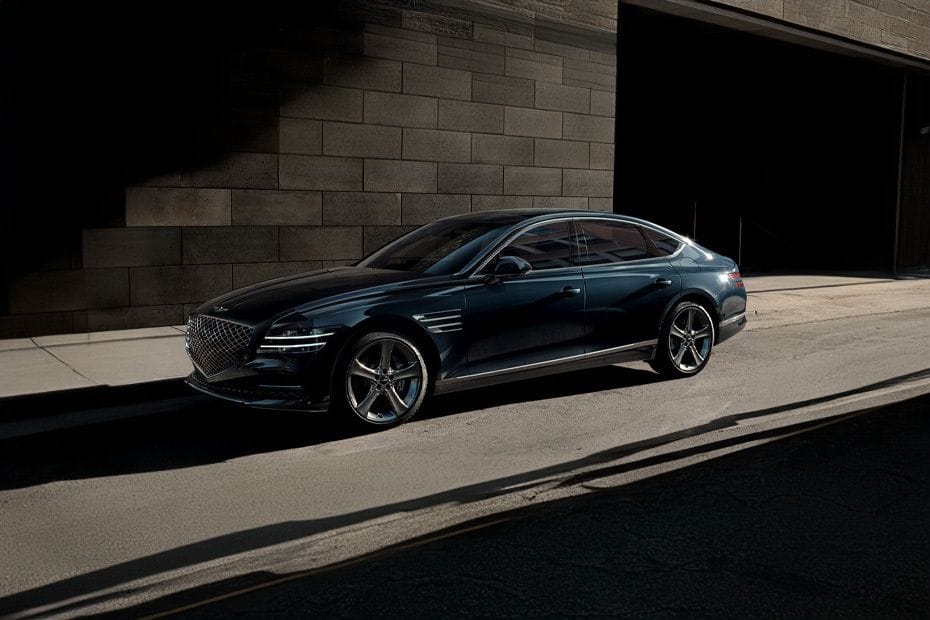 جينيسيس جي 80 Front Side View