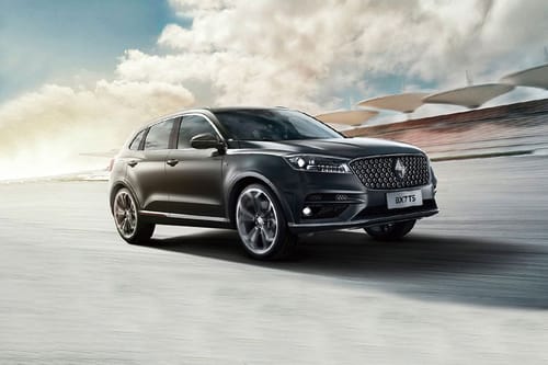 بورجوارد  بي إكس 7 تي إس Front angle low view