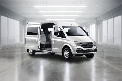 ماكسيوس في 80 باص Drivers Sideview