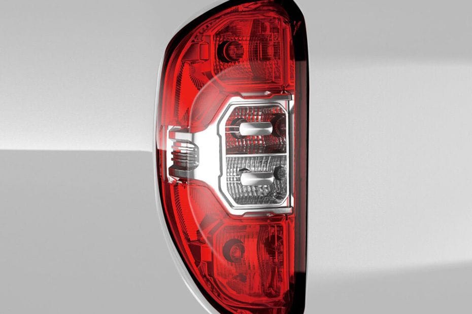 تي 70 برو Tail light