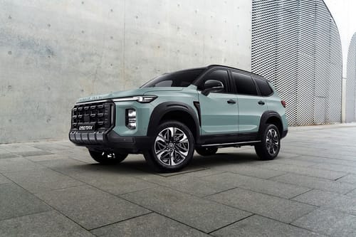 Maxus  D90 Max Front angle low view