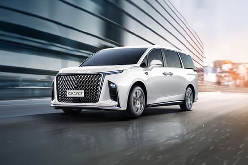 ماكسيوس  G90 Front angle low view