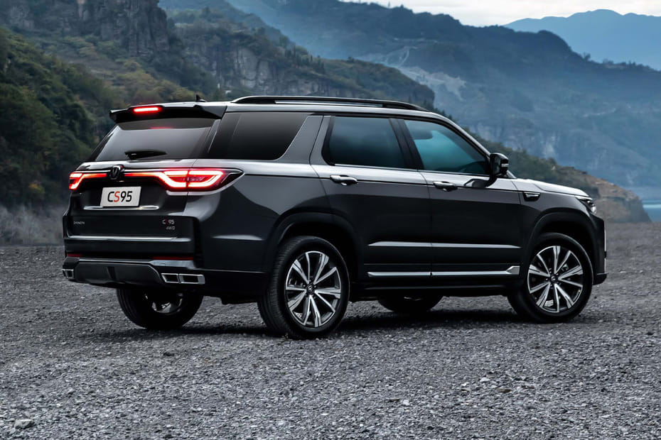 سي اس95 Rear Medium Side View