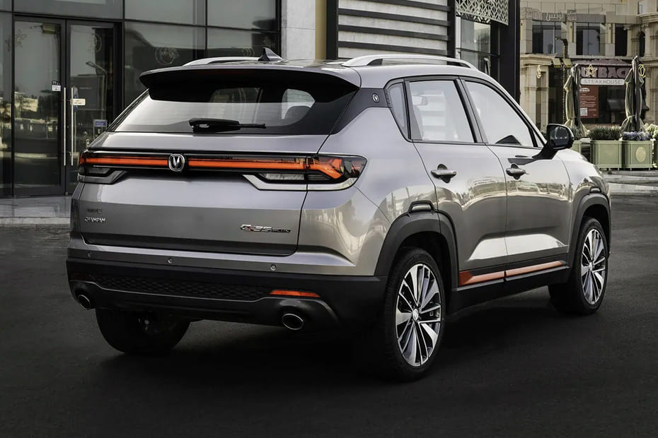 سي اس 35 بلس Rear angle view