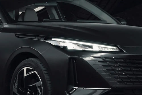 ايدو بلس Headlight