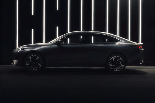 ايدو بلس Side view