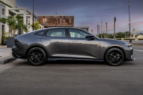 UNI-V Medium Angle Front View