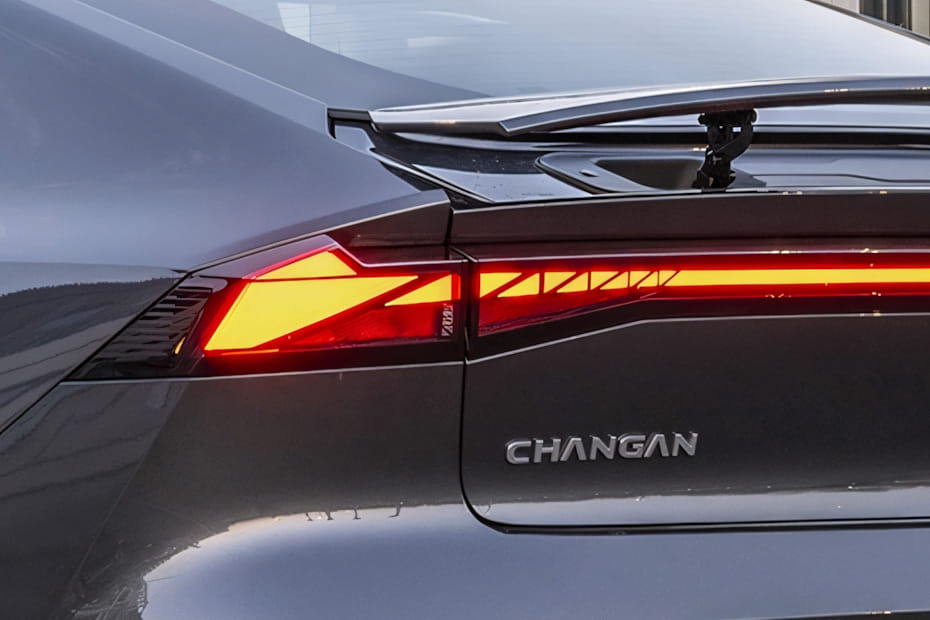 UNI-V Tail light