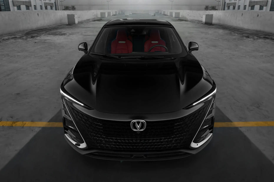 Full Front View of UNI-T